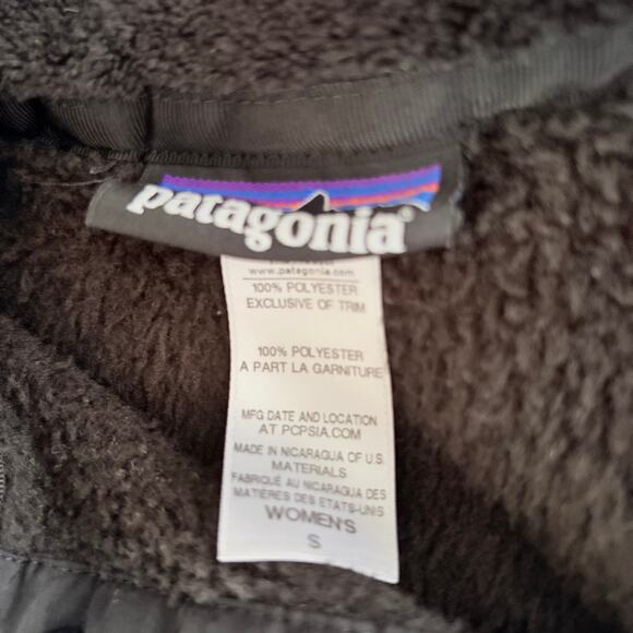 Patagonia T-Snap ReTool Black Small Sweater Quarter Button Fleece Shacket - Picture 6 of 6